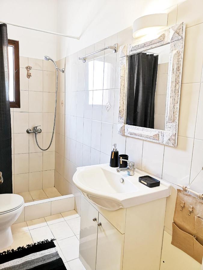 Villa Perissa Thira Esterno foto