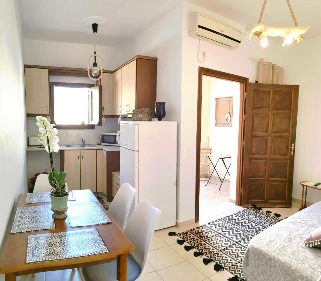 Villa Perissa Thira Esterno foto