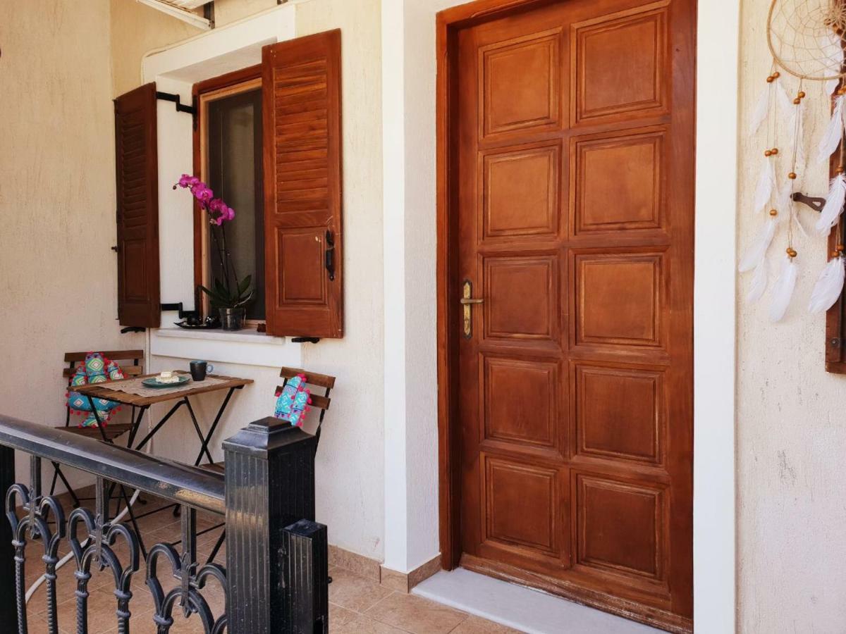Villa Perissa Thira Esterno foto
